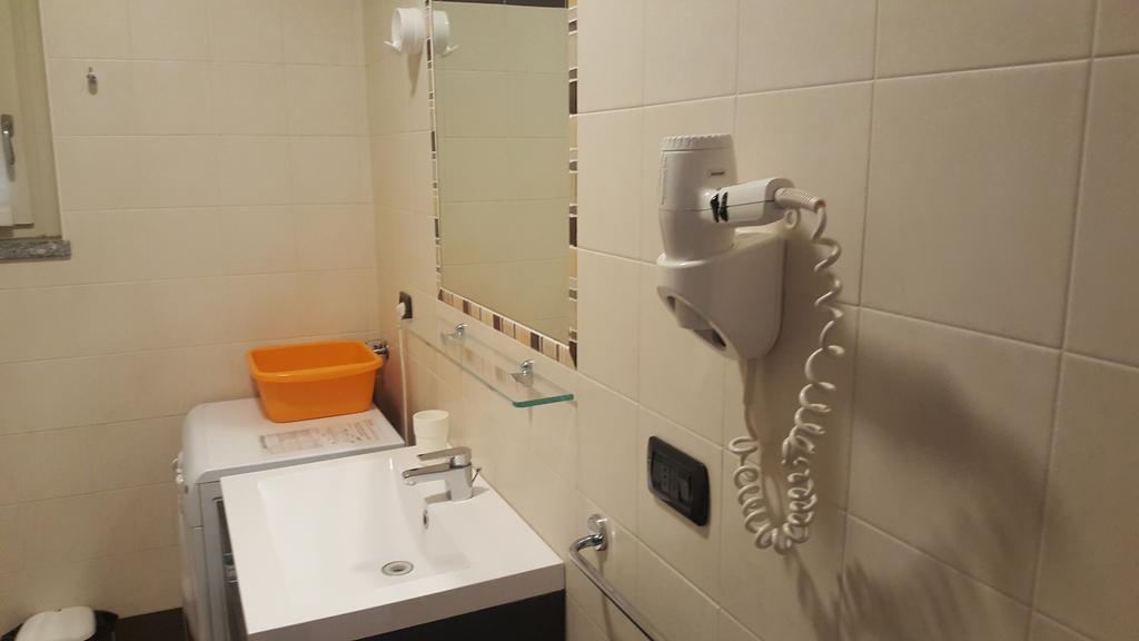 מונצה Residenza Villa Regina מראה חיצוני תמונה